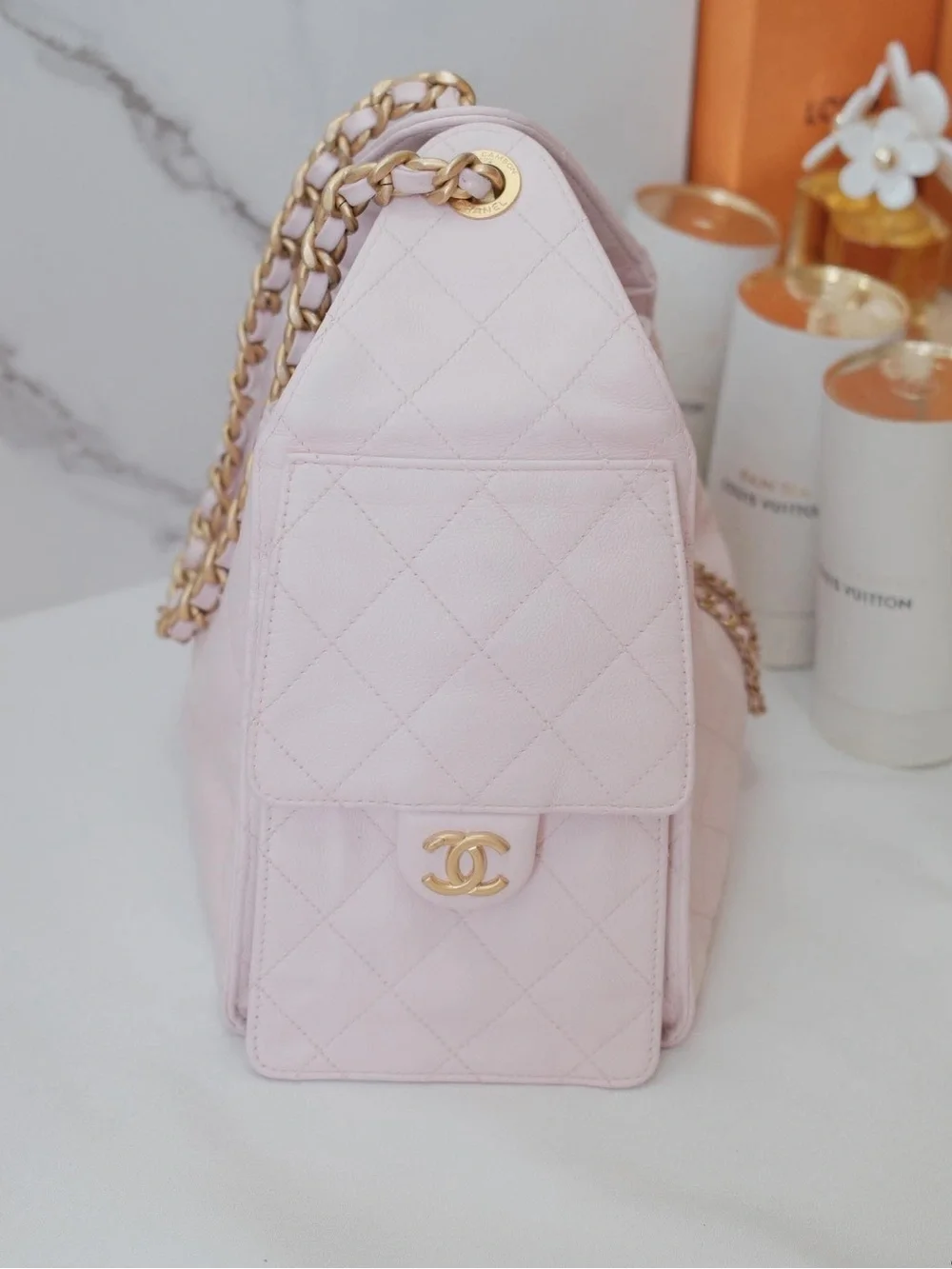 C25 Chanel Hobo Small Light Pink Bag